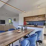 Villa Sandro By Interhome