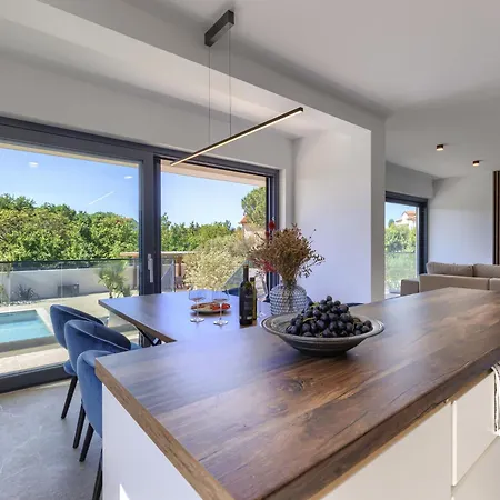Sandro By Interhome וילה