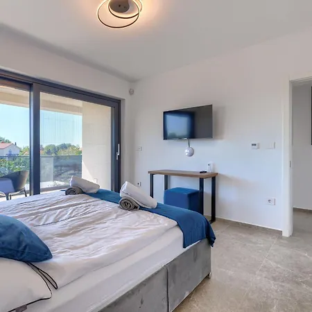 فيلة Sandro By Interhome بوريتش