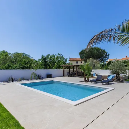 Sandro By Interhome Villa *