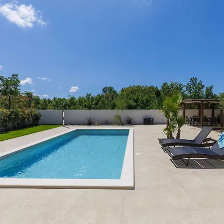 Sandro By Interhome וילה *