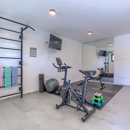 Sandro By Interhome *