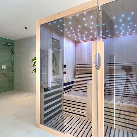 Sandro By Interhome