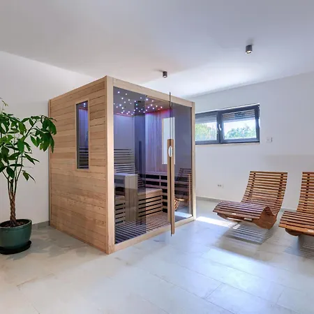 Villa Sandro By Interhome