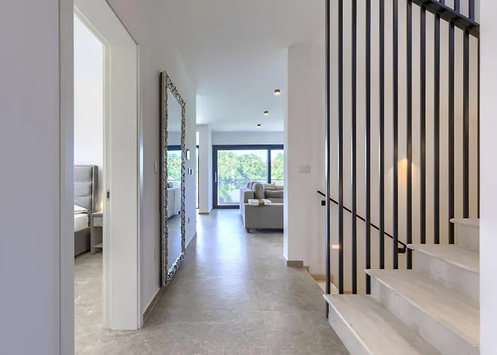 Villa Sandro By Interhome