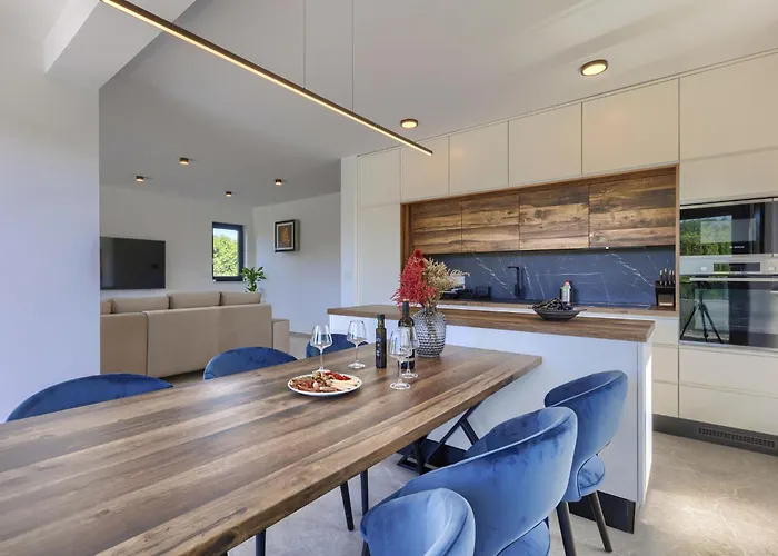 Villa Sandro By Interhome