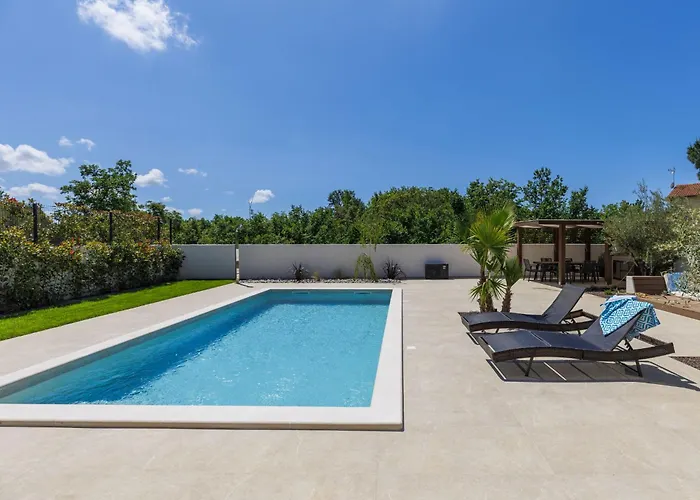 Sandro By Interhome Villa *