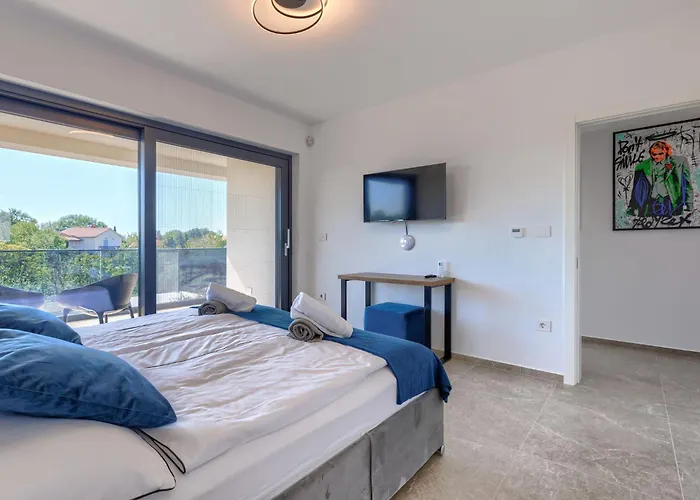 Villa Sandro By Interhome Poreč